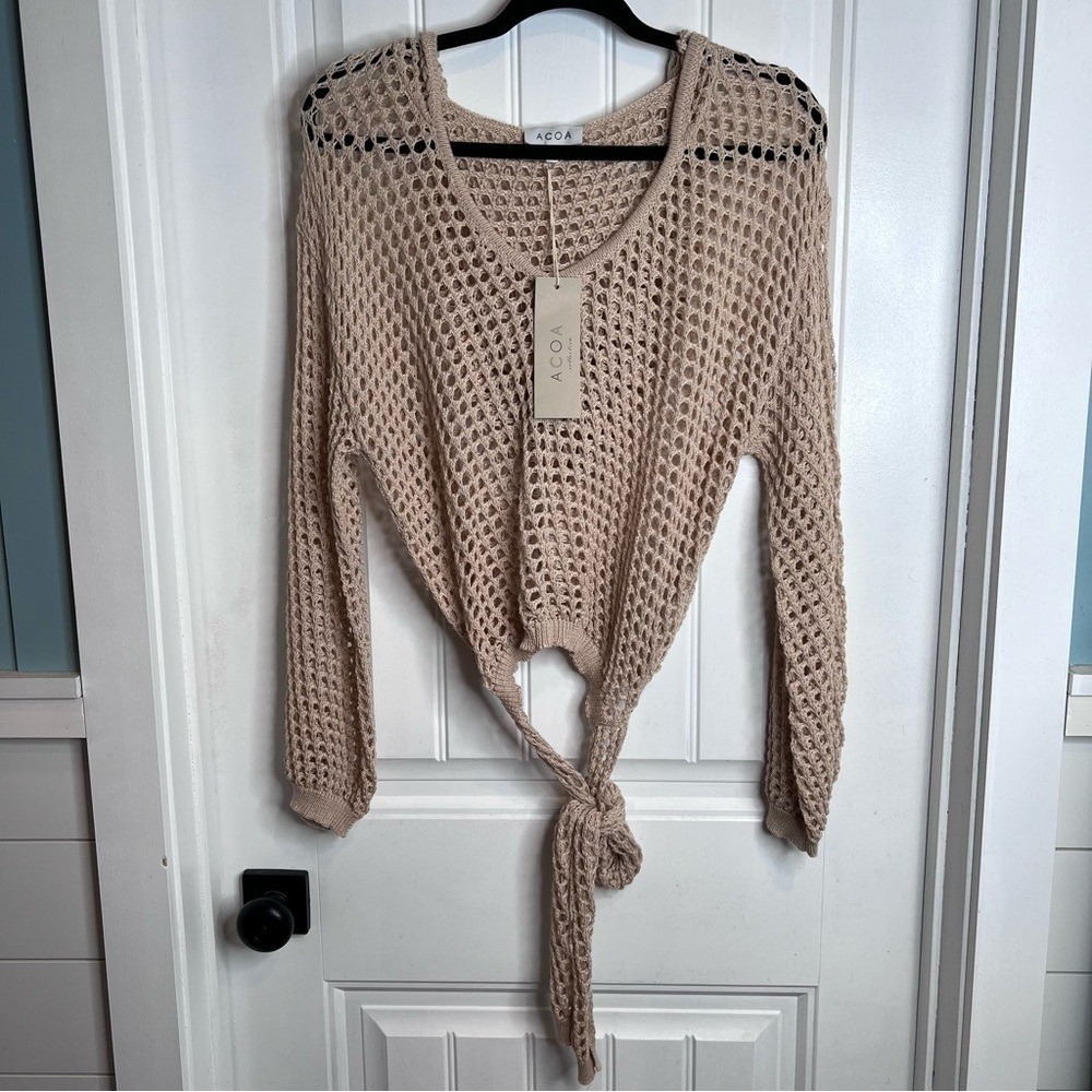 ACOA Crocheted Open Weave Tan Pullover Hooded Cropped Sweater. Size Medium. NWT.